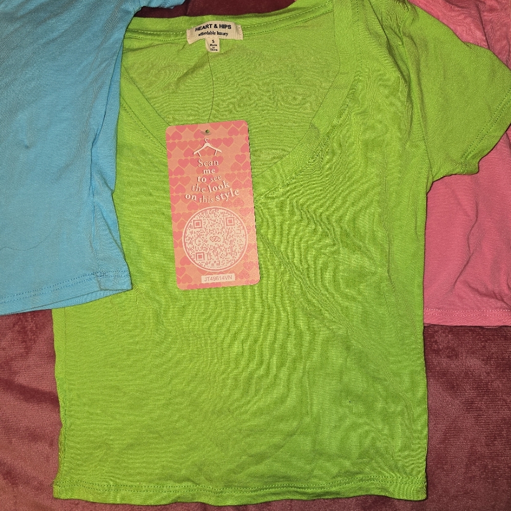 Heart Hips V-Neck Tees - Sky Blue, Lime Green, Soft Pink - Picture 3 of 6